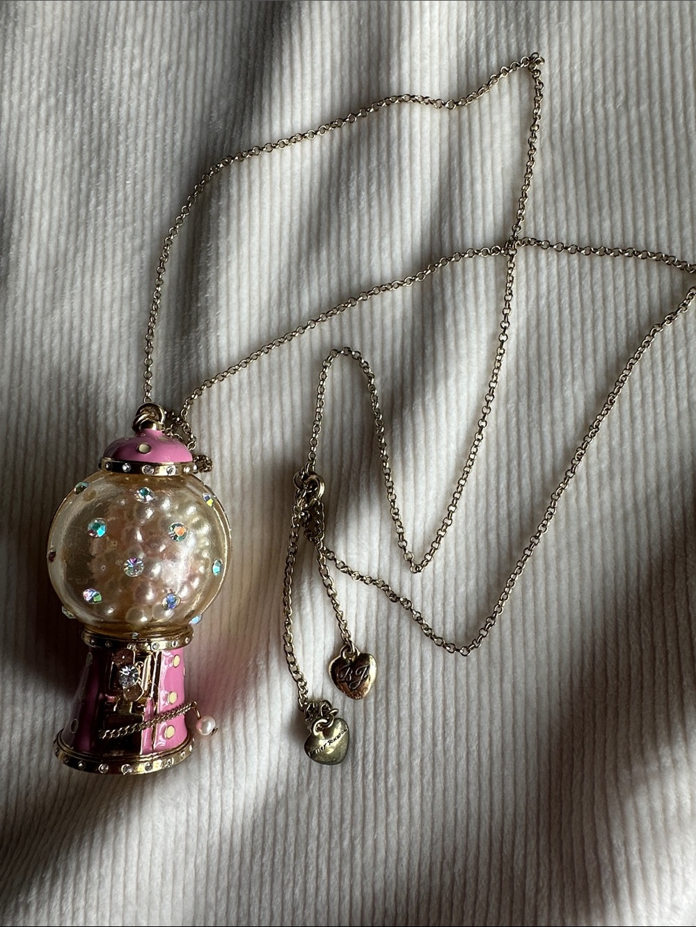 Rare Betsey Johnson Pink Gumball Machine Pendant Necklace with Pearlescent Globe